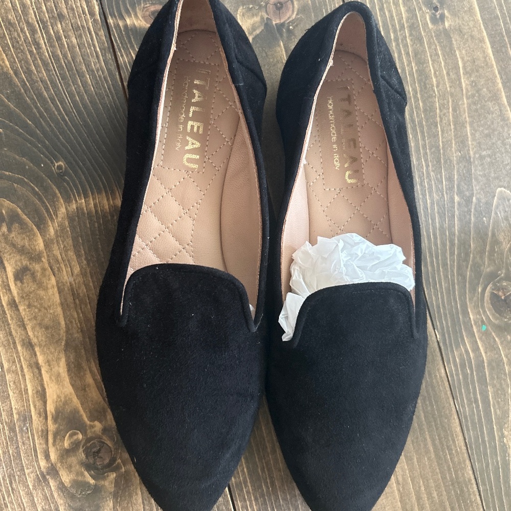 Black Italeau flats size “38”